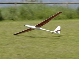 aerotranio_2007_20_20141018_1028916135